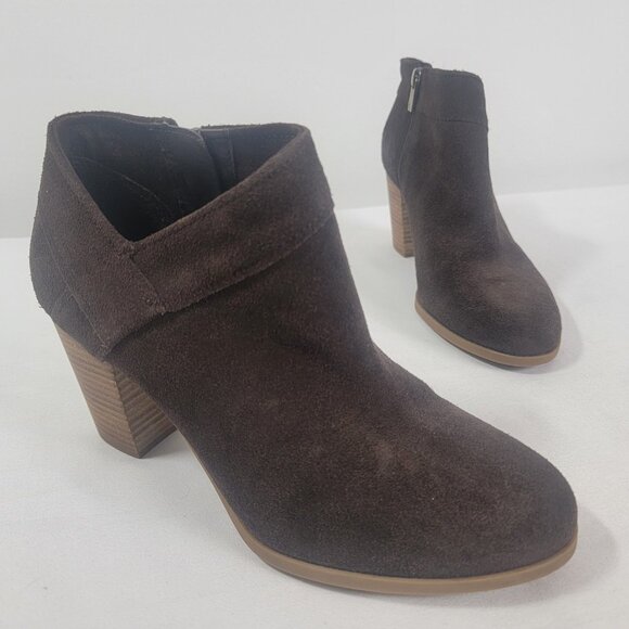 Koolaburra Brown Suede Ankle Boots - Picture 1 of 8